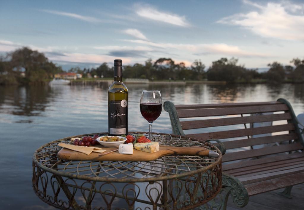 Murray River Lodge Luxury Boutique Accommodation B&B - Adults Only North Yunderup Exteriör bild